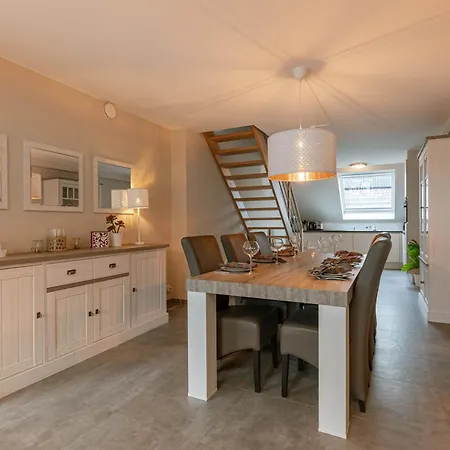 Huswell - Spacious 3-bedroom In * 오스텐드